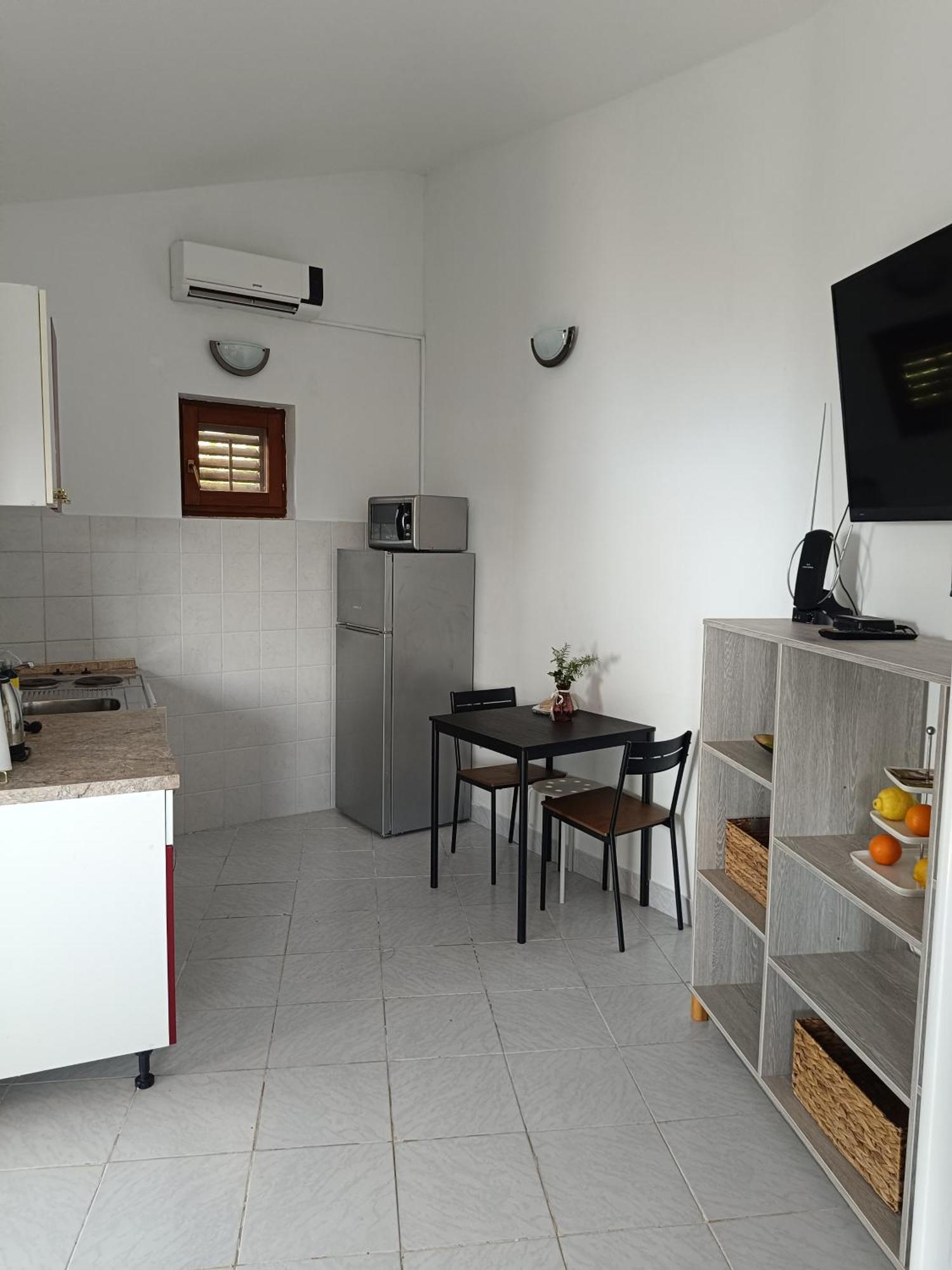 Studio Apartmani Tucic เซลินา ภายนอก รูปภาพ