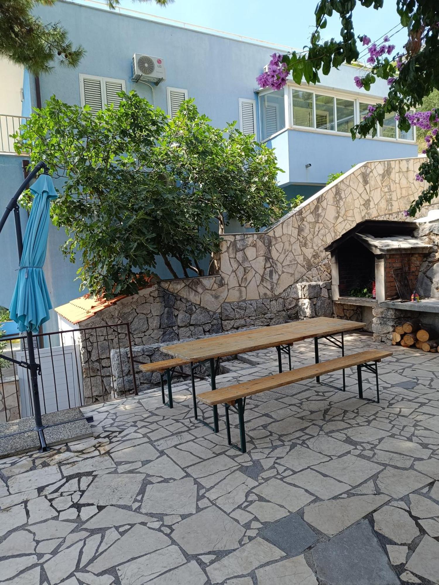 Studio Apartmani Tucic เซลินา ภายนอก รูปภาพ
