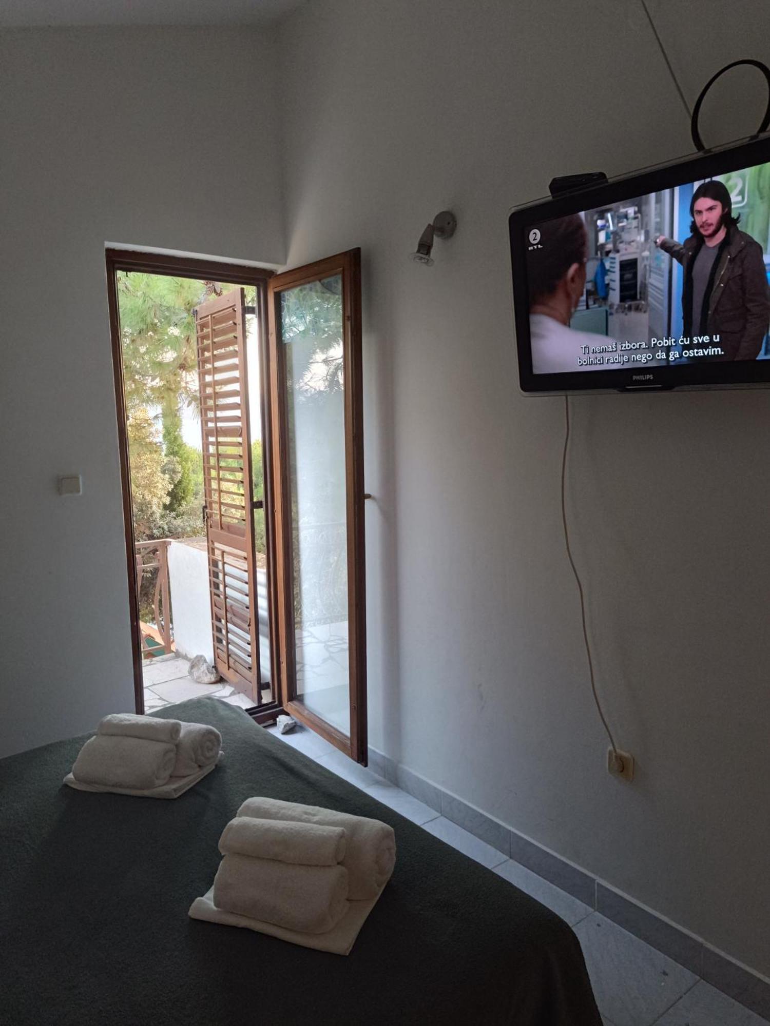 Studio Apartmani Tucic เซลินา ภายนอก รูปภาพ
