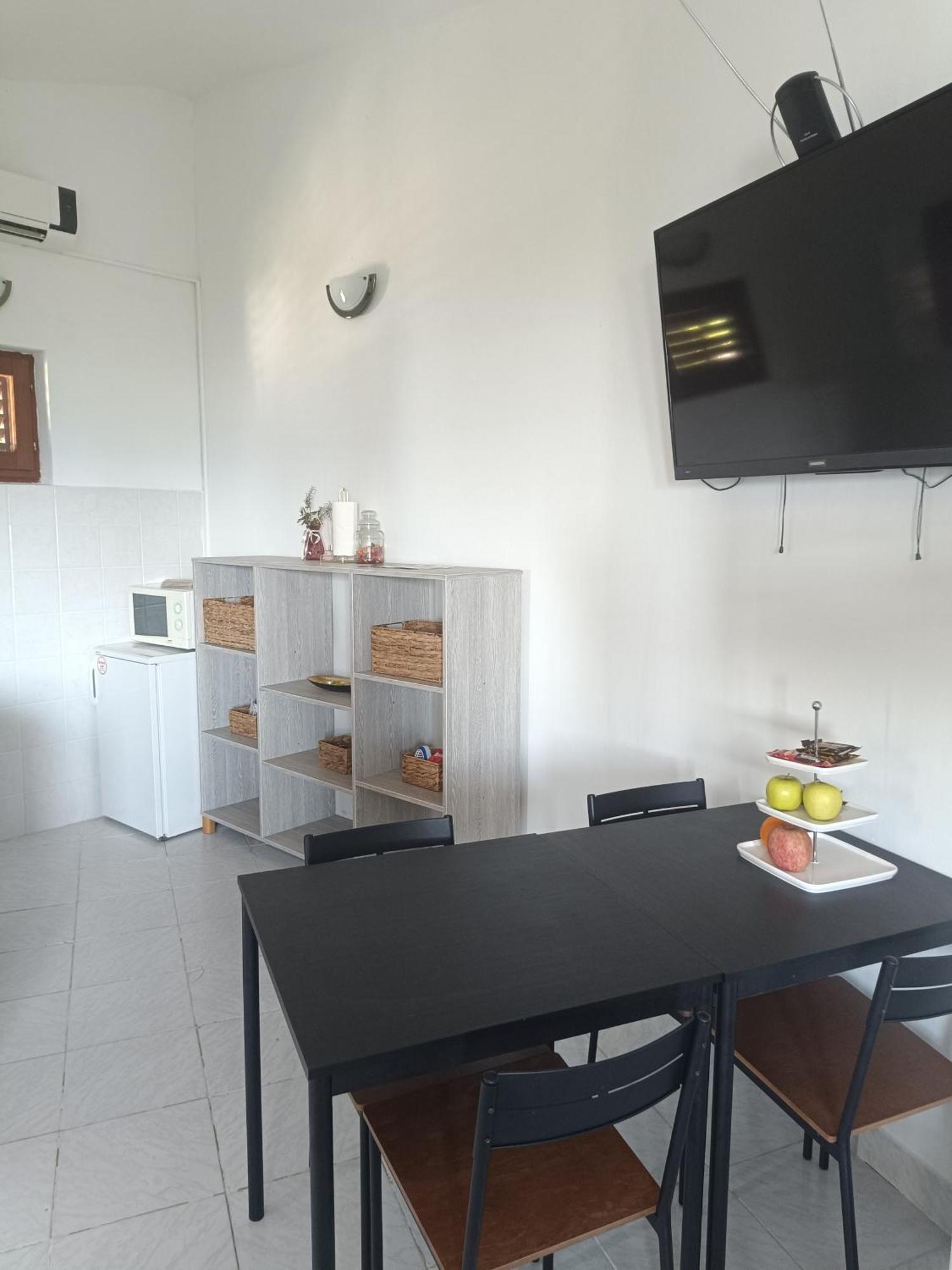 Studio Apartmani Tucic เซลินา ภายนอก รูปภาพ
